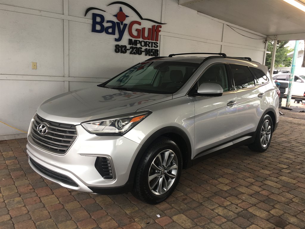 2018 Hyundai Santa Fe SE's photo