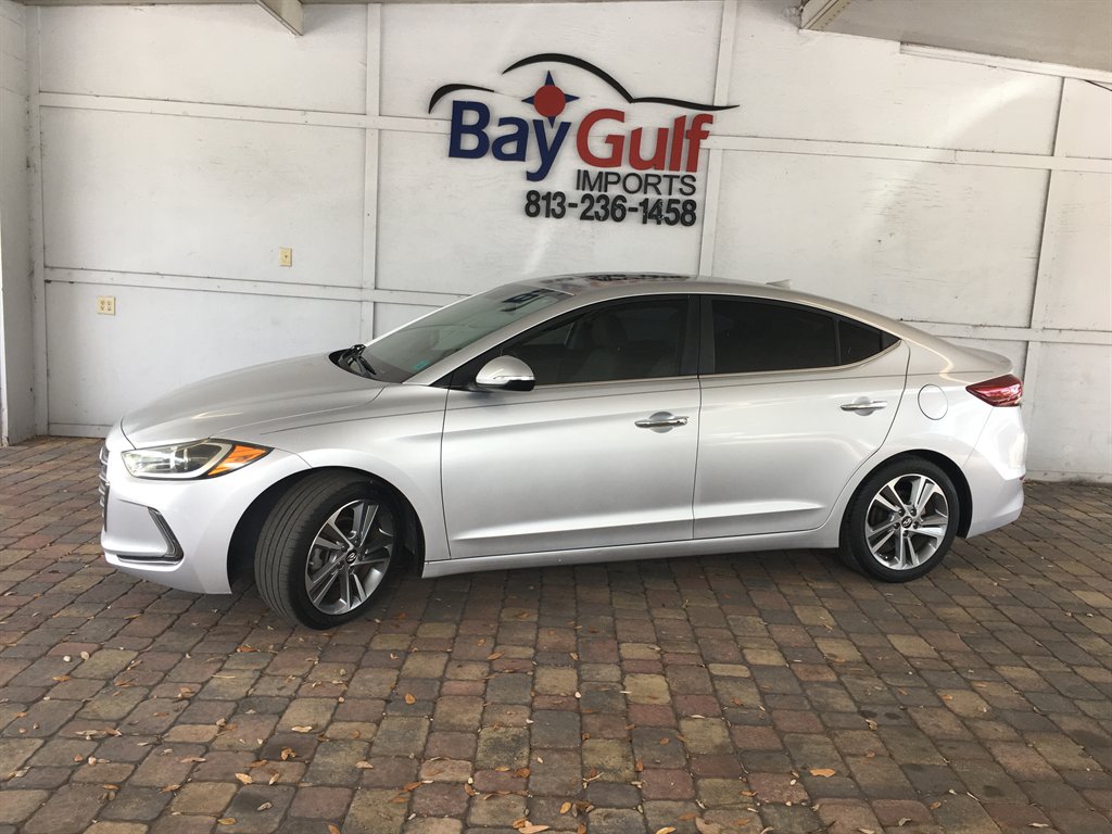 2017 Hyundai Elantra 2.0 Limited A/T PZEV's photo