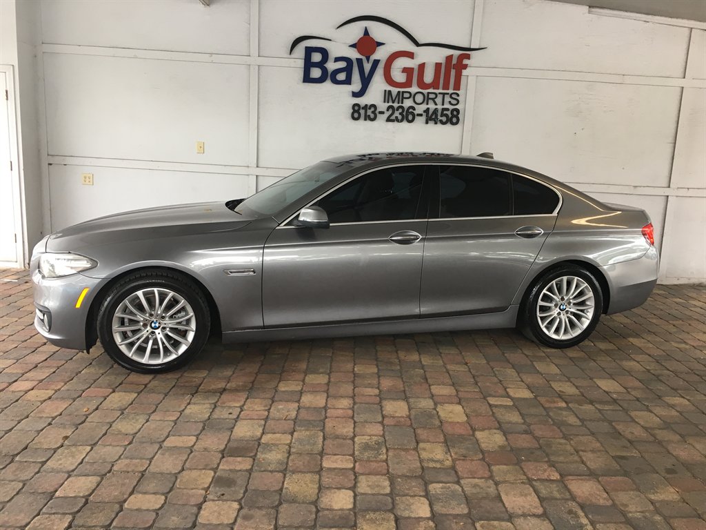 2015 BMW 5 Series 528i