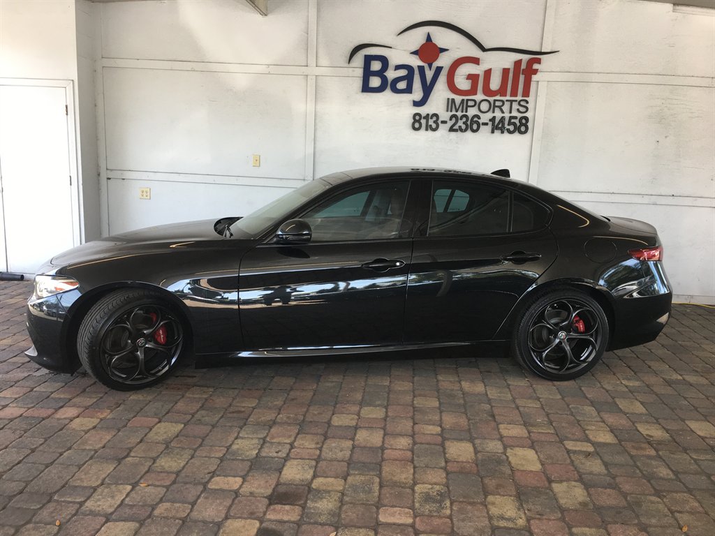 2018 Alfa Romeo Giulia Ti Sport's photo