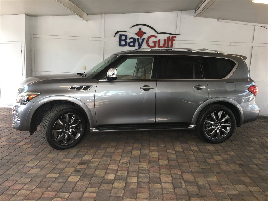 2017 INFINITI QX80 Signature