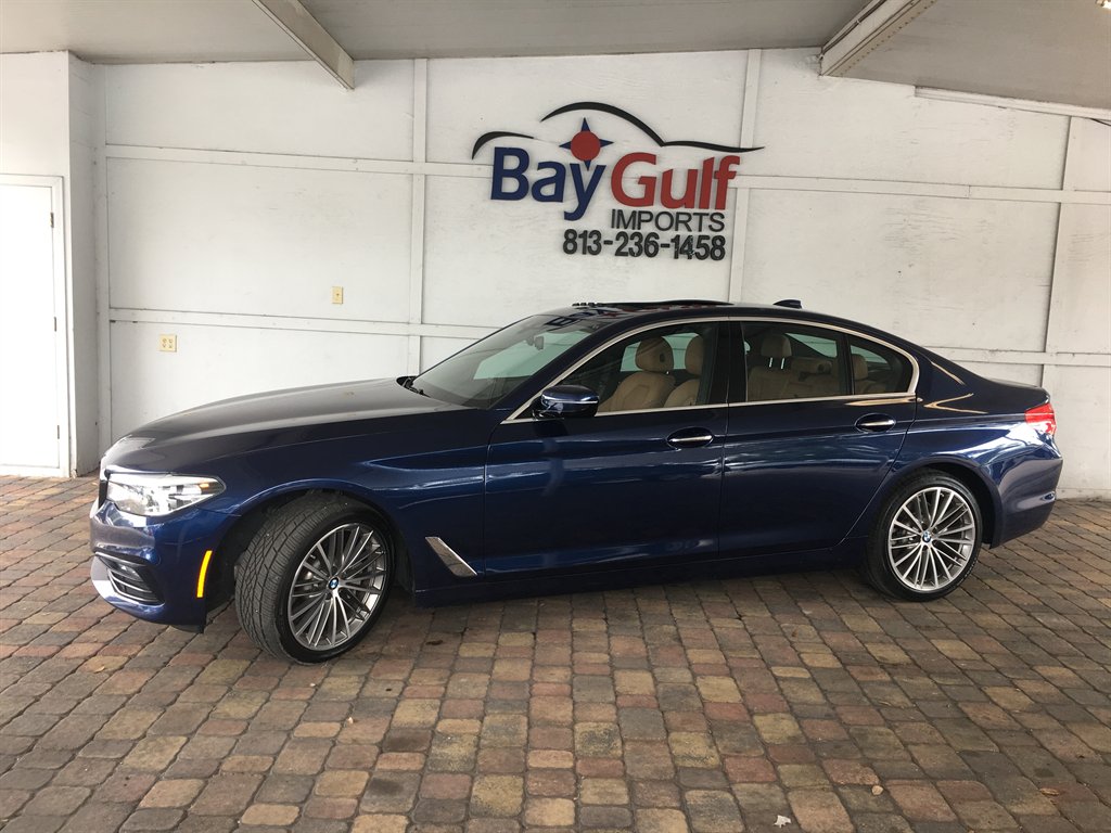 2018 BMW 5 Series 530i's photo